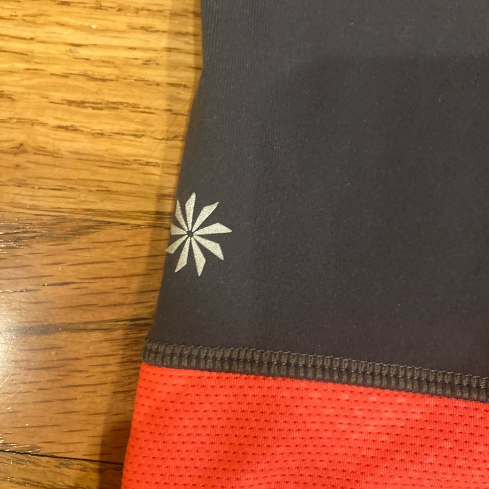 Athleta | Capri Leggings. EUC. Size XS - Picture 4 of 6